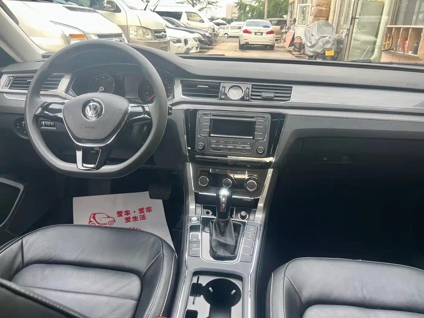 2017 Passat 330TSI DSG Premium Edition — миниатюра 20