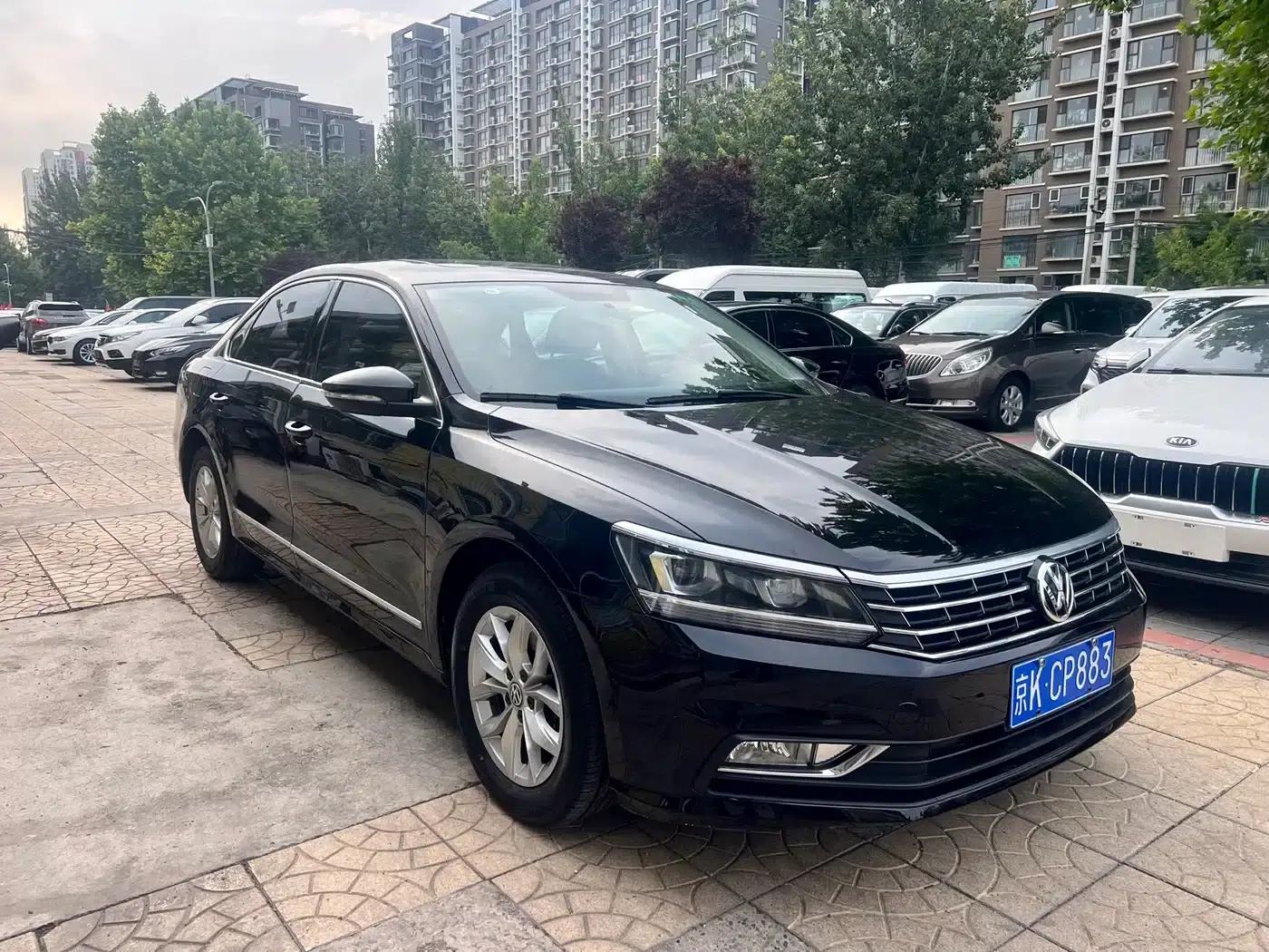 2017 Passat 330TSI DSG Premium Edition — миниатюра 3