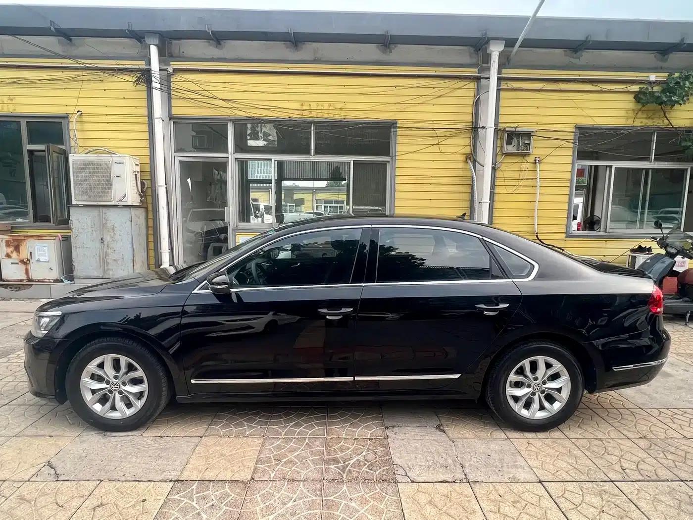 2017 Passat 330TSI DSG Premium Edition — миниатюра 8