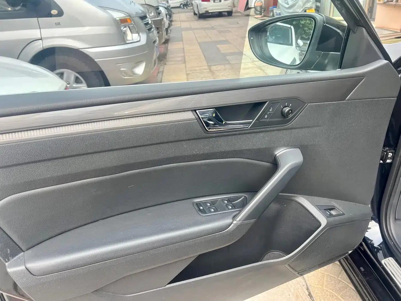 2017 Passat 330TSI DSG Premium Edition — миниатюра 10
