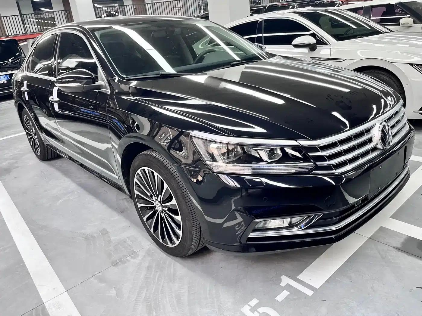 2017 Passat 330TSI DSG Royal Edition — миниатюра 3