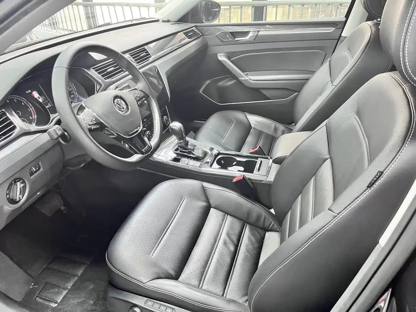2017 Passat 330TSI DSG Royal Edition — миниатюра 4