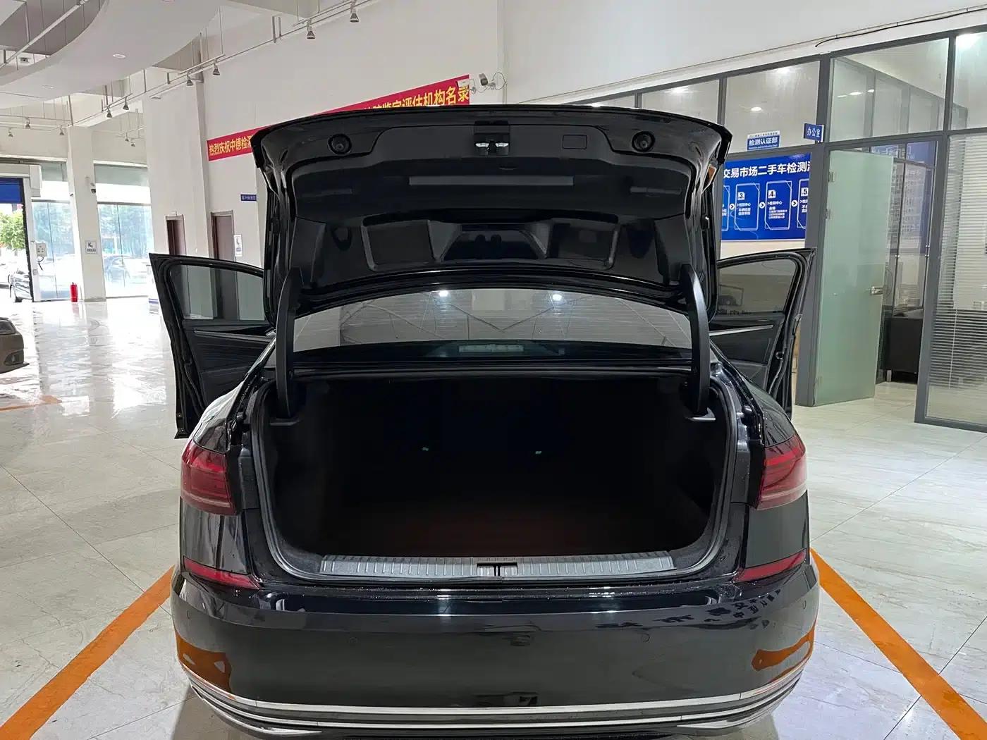 2023 Passat Facelift 280TSI Business Edition — миниатюра 17