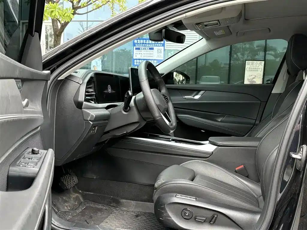 2025 Volkswagen Passat Pro 380TSI Starry Sky Dragon Edition — миниатюра 6