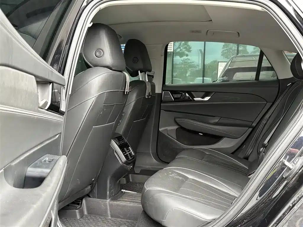 2025 Volkswagen Passat Pro 380TSI Starry Sky Dragon Edition — миниатюра 7