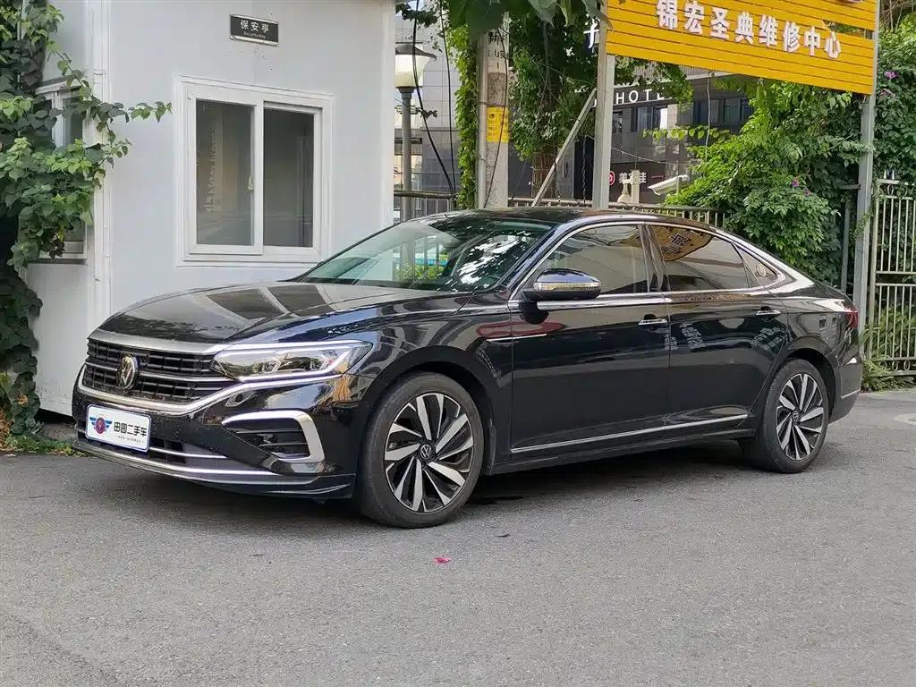 2024 Passat 380TSI Luxury Edition — миниатюра 1