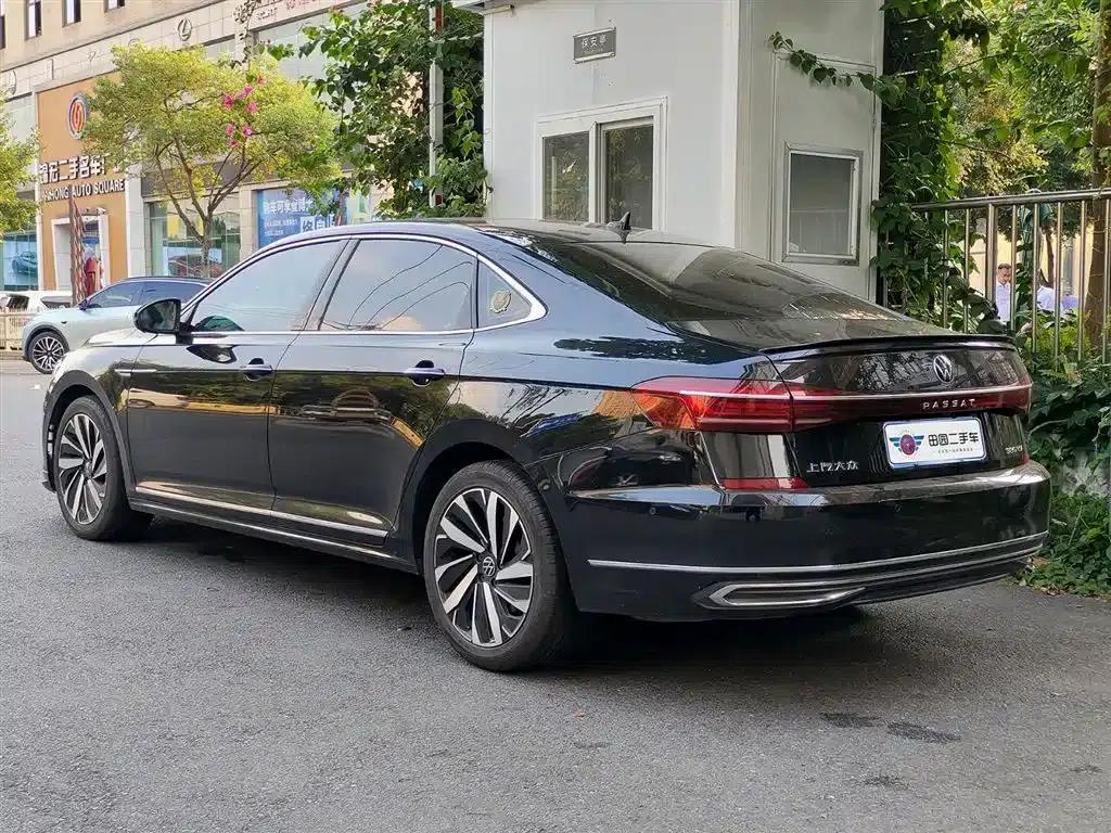 2024 Passat 380TSI Luxury Edition — миниатюра 4