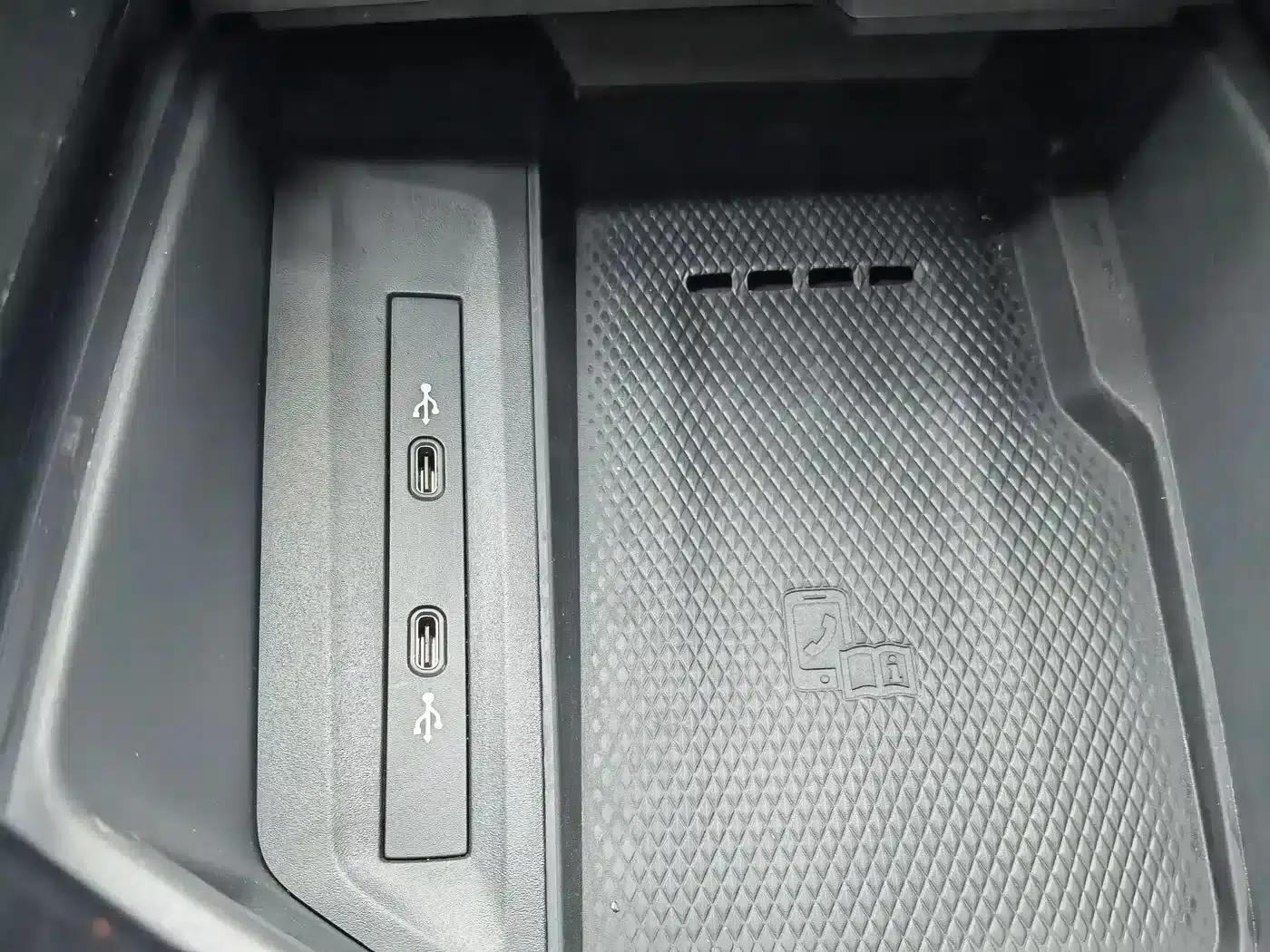 2025 Volkswagen Passat Pro 380TSI Starry Sky Dragon Edition — миниатюра 14