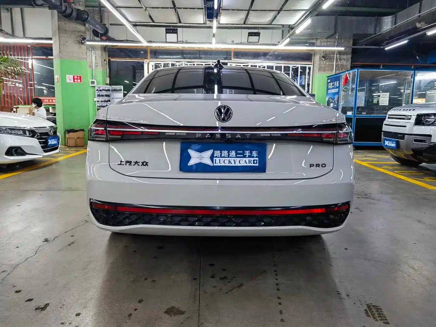 2025 Volkswagen Passat Pro 380TSI Starry Sky Dragon Edition — миниатюра 5