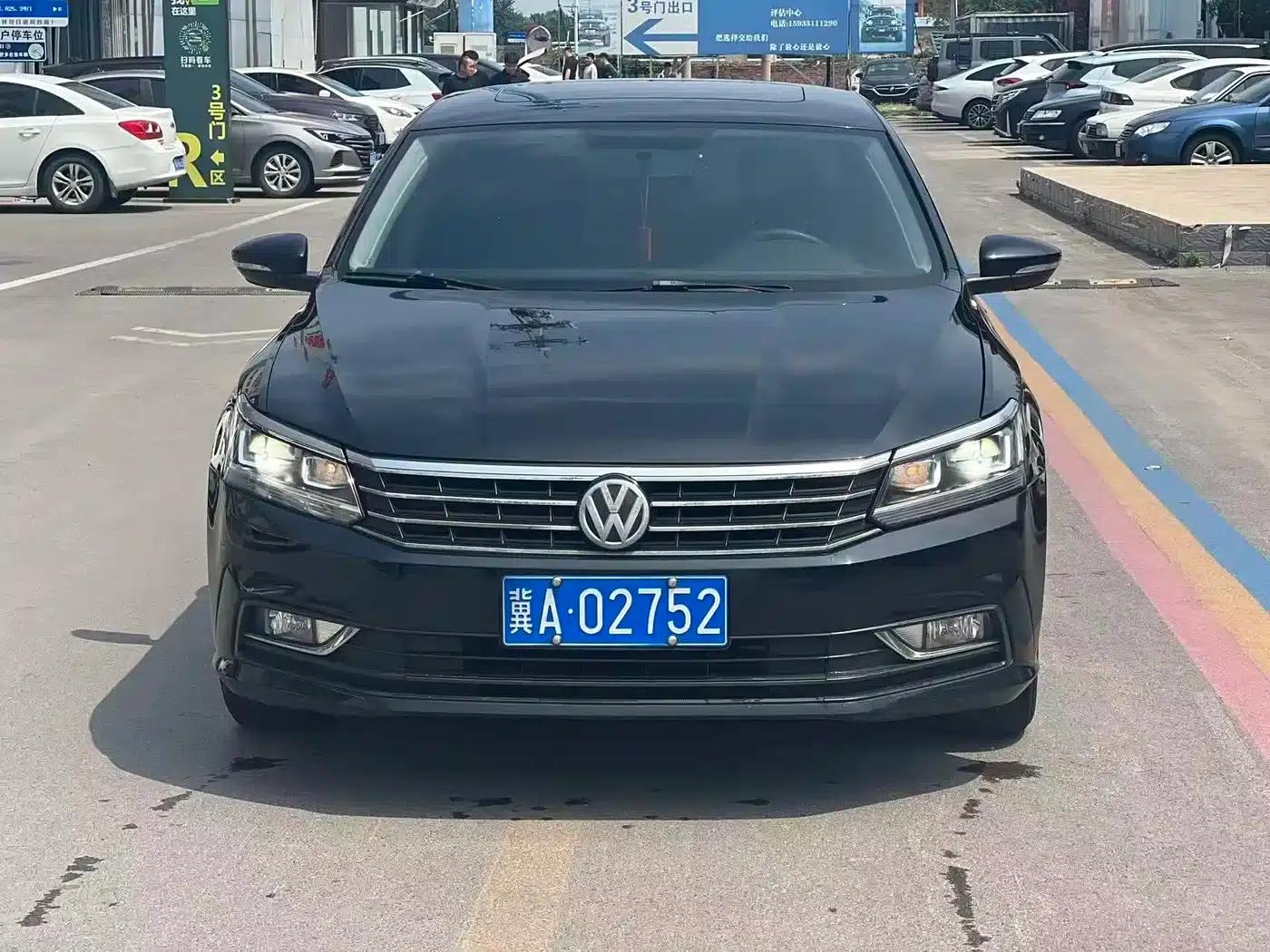 2015 Passat 1.8TSI Automatic Premium Edition — миниатюра 2