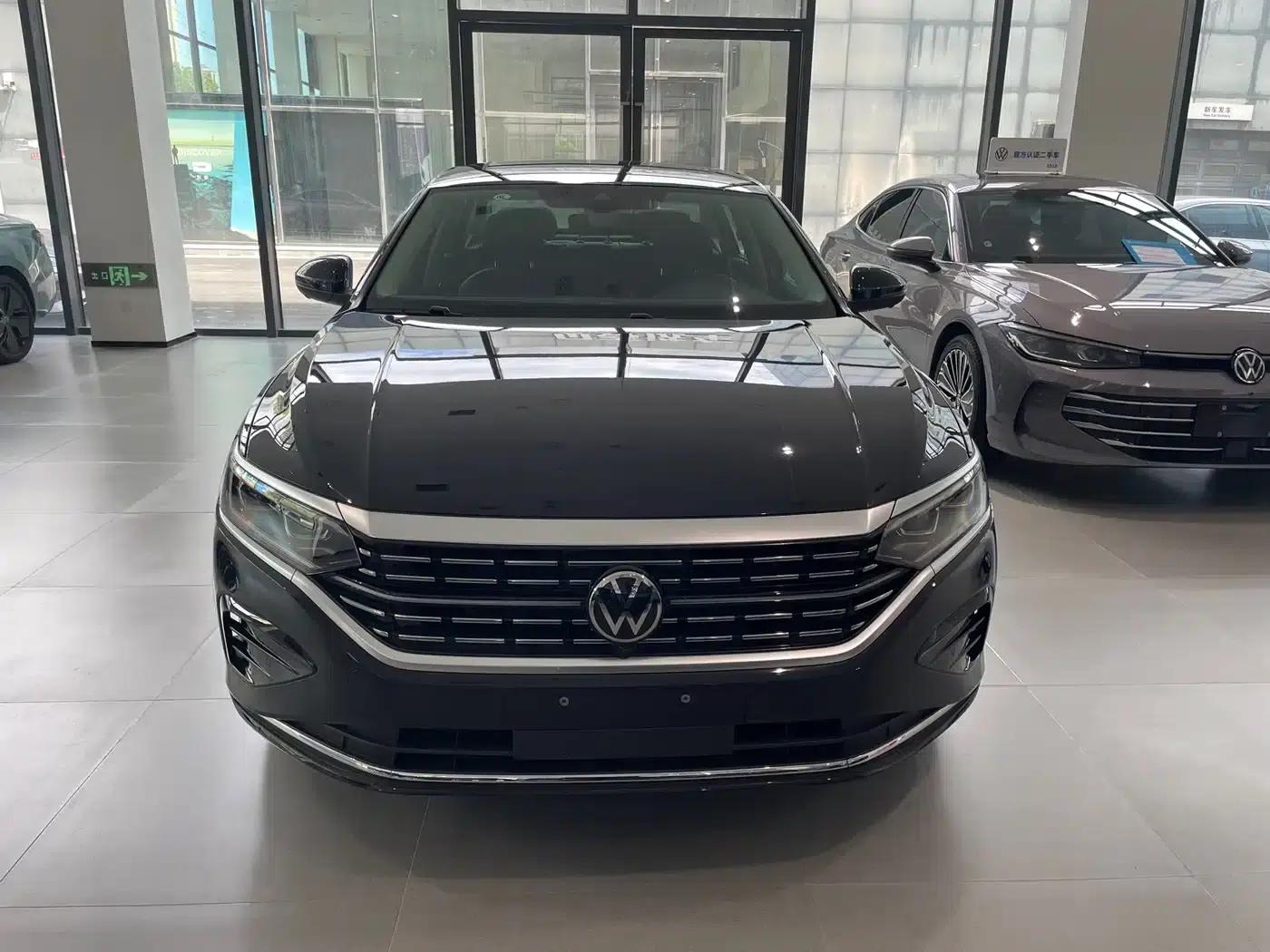 2025 Volkswagen Passat Outstanding Edition 380TSI Starry Sky Dragon Edition — миниатюра 2