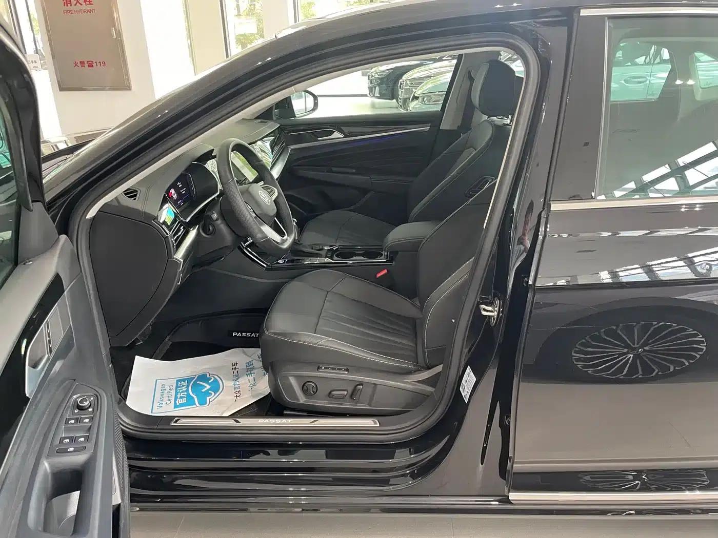2025 Volkswagen Passat Outstanding Edition 380TSI Starry Sky Dragon Edition — миниатюра 7