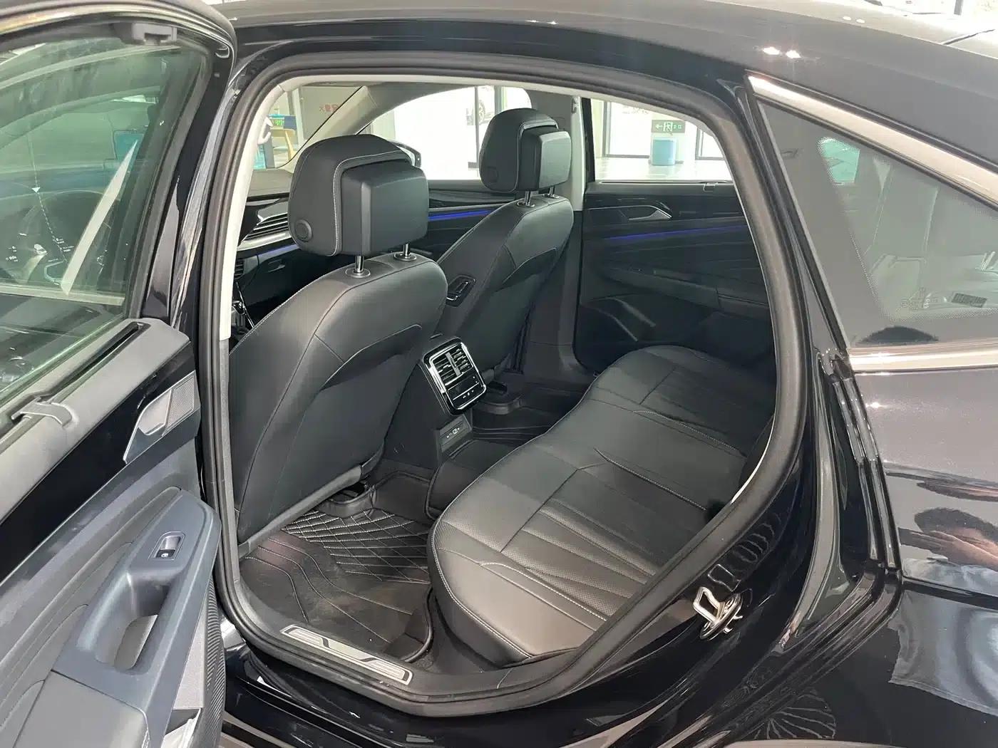 2025 Volkswagen Passat Outstanding Edition 380TSI Starry Sky Dragon Edition — миниатюра 8