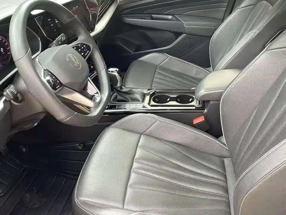 2024 Passat 330TSI Elite Edition — миниатюра 3