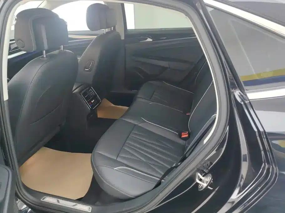 2023 Passat 330TSI Luxury Edition — миниатюра 11