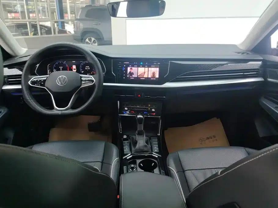 2023 Passat 330TSI Luxury Edition — миниатюра 12