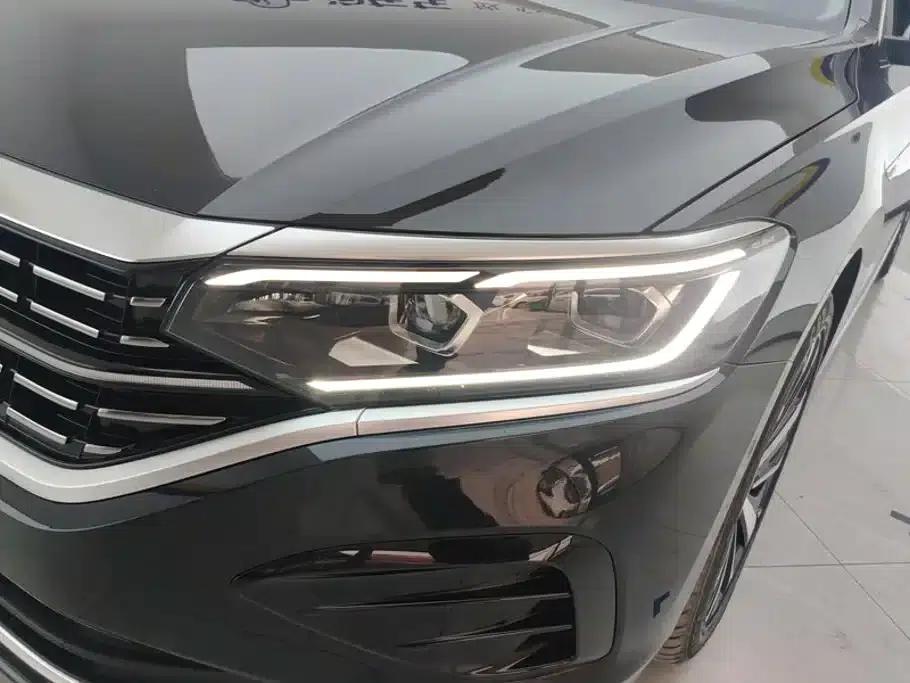 2023 Passat 330TSI Luxury Edition — миниатюра 5