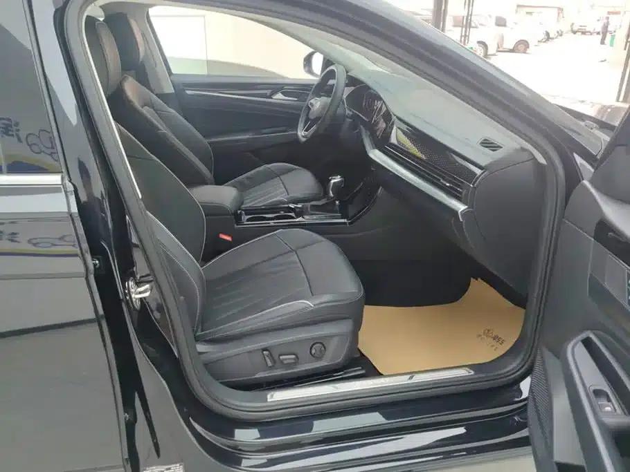 2023 Passat 330TSI Luxury Edition — миниатюра 8