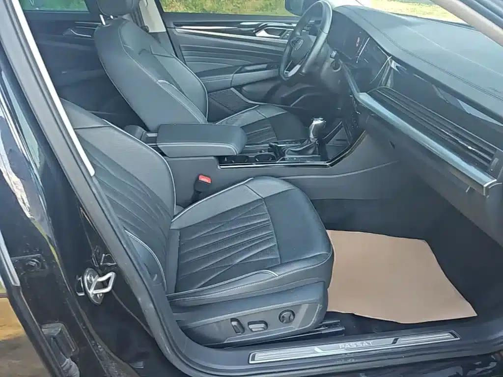 2022 Volkswagen Passat 330TSI Starry Sky Luxury Edition — миниатюра 25