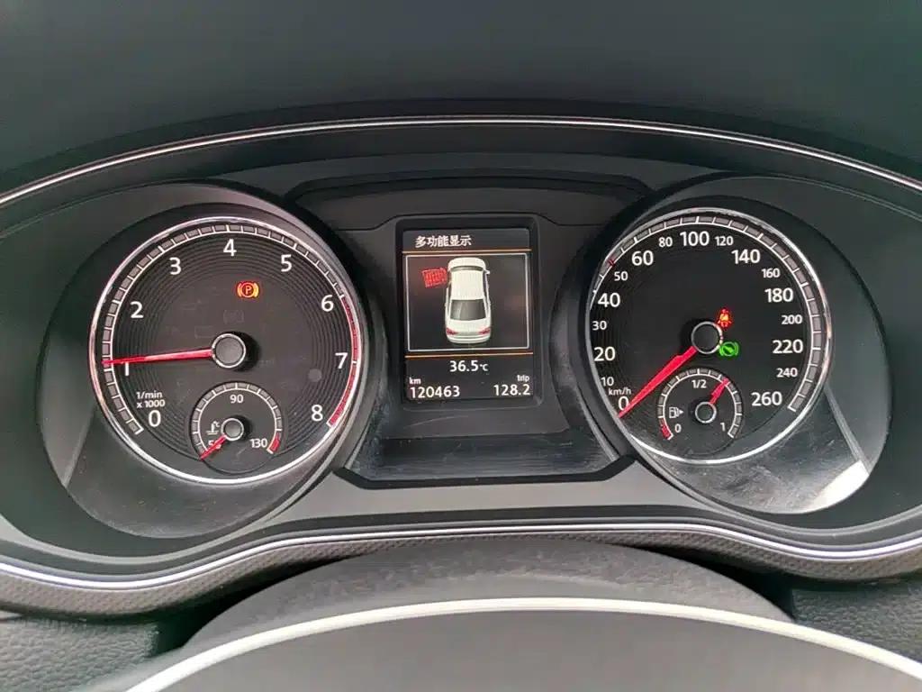 2016 Passat 330TSI DSG Royal Edition — миниатюра 12