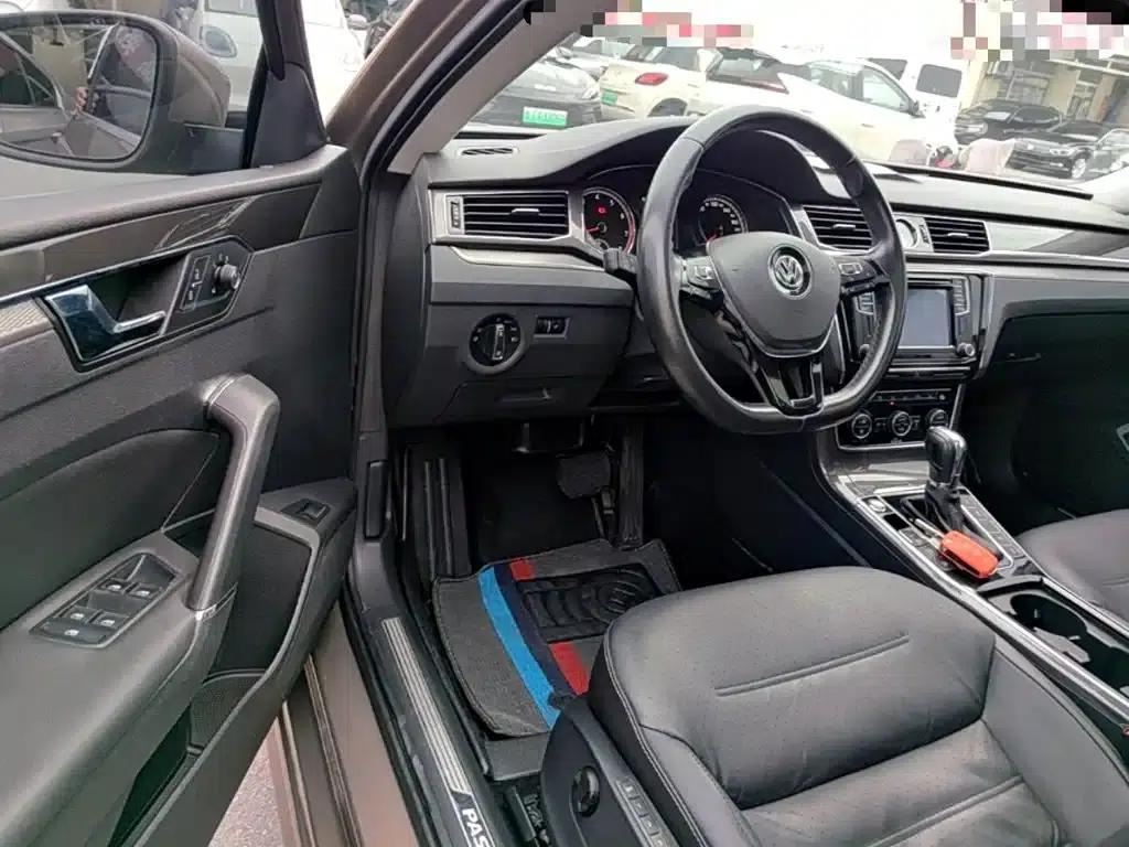 2016 Passat 330TSI DSG Royal Edition — миниатюра 16