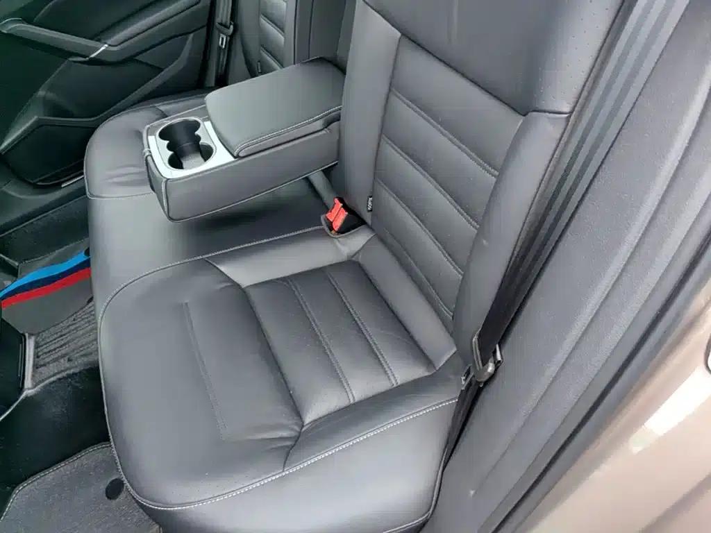 2016 Passat 330TSI DSG Royal Edition — миниатюра 17