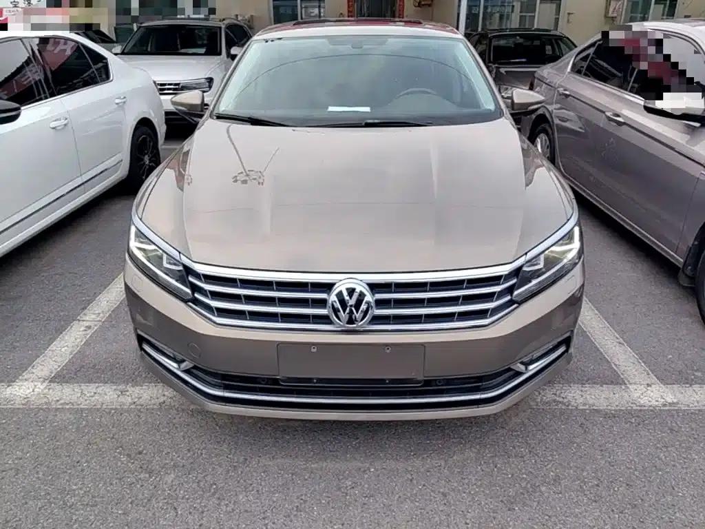 2016 Passat 330TSI DSG Royal Edition — миниатюра 3