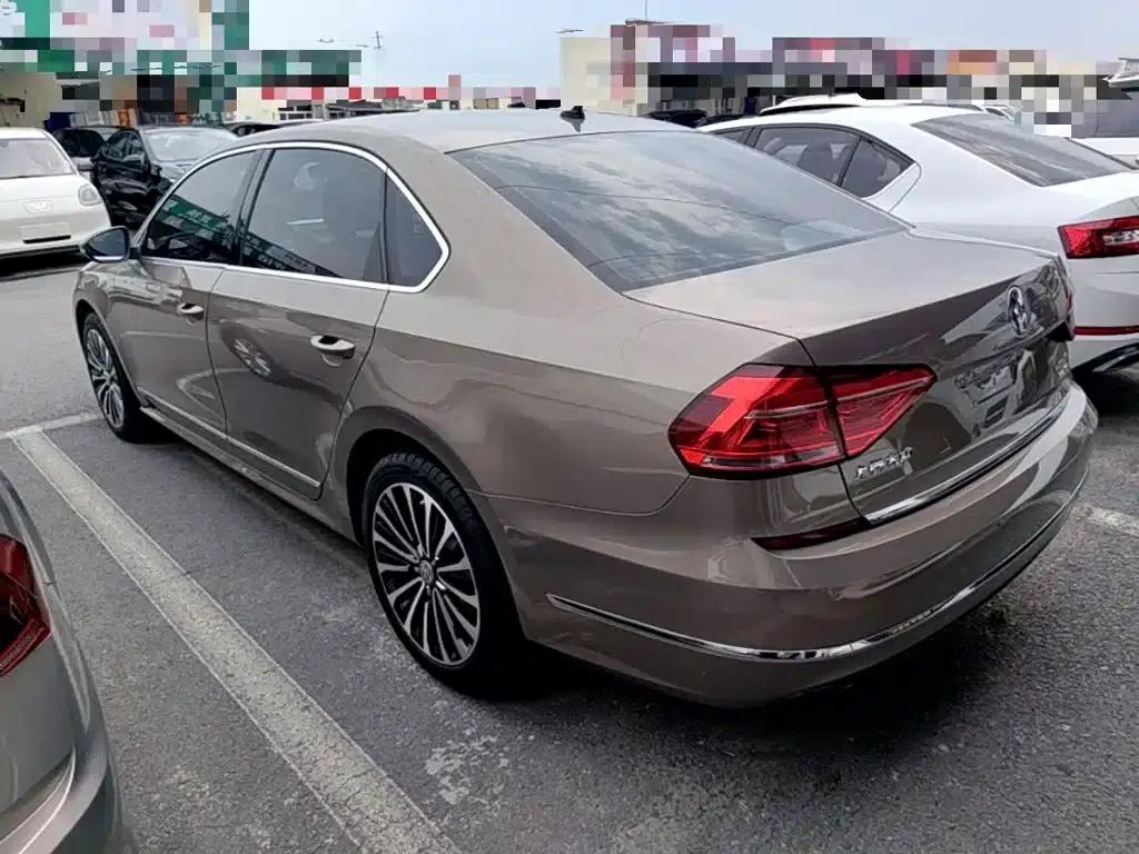 2016 Passat 330TSI DSG Royal Edition — миниатюра 5