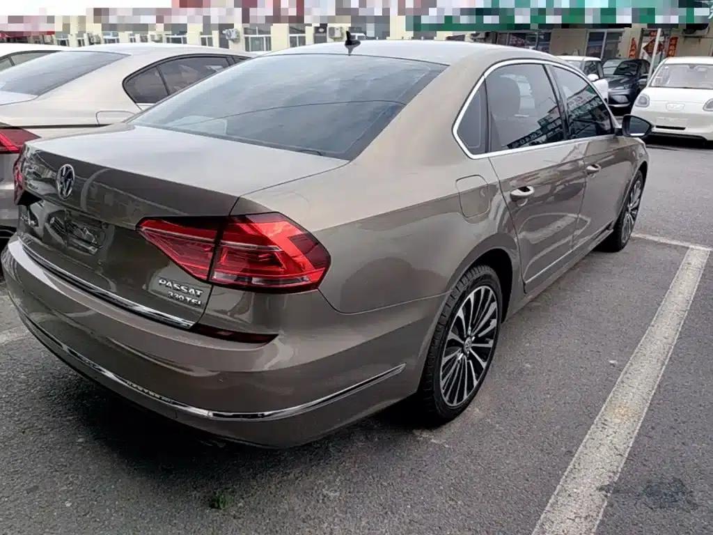 2016 Passat 330TSI DSG Royal Edition — миниатюра 7
