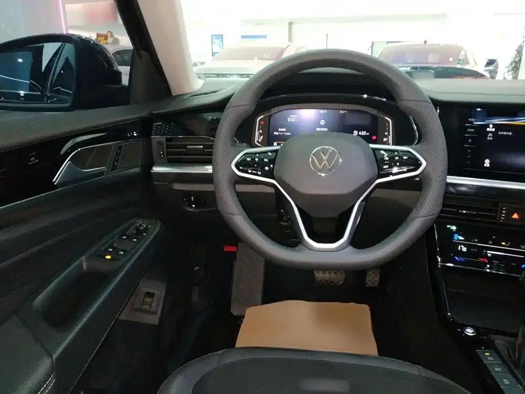 2024 Passat 380TSI Starry Sky Dragon Edition — миниатюра 11