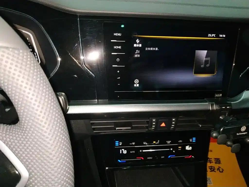 2024 Passat 380TSI Starry Sky Dragon Edition — миниатюра 13