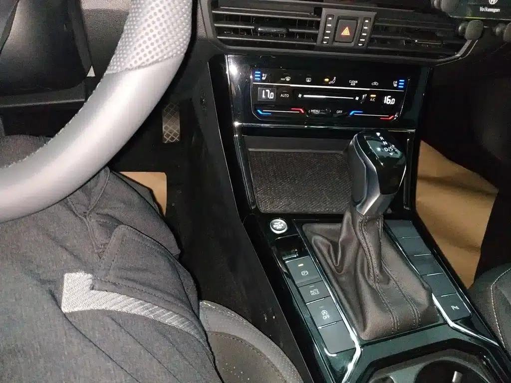 2024 Passat 380TSI Starry Sky Dragon Edition — миниатюра 14