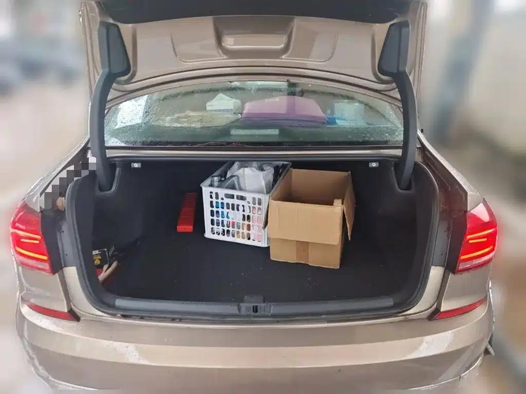 2016 Passat 330TSI DSG Premium Edition — миниатюра 10