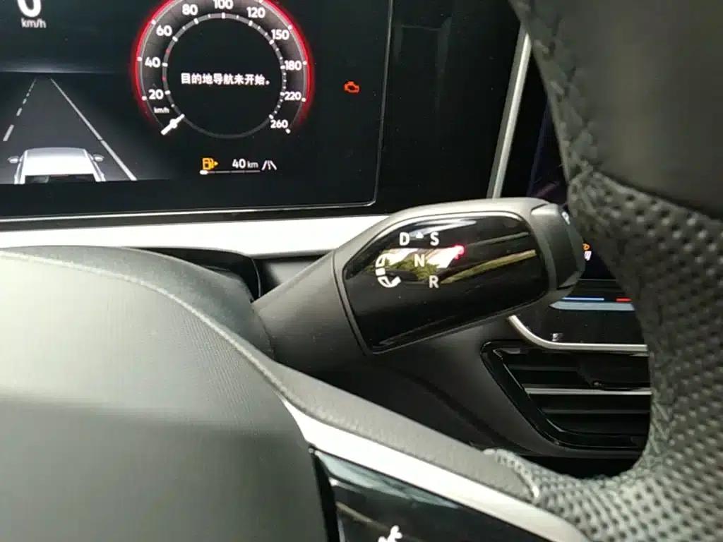 2025 Passat Pro 380TSI Starry Dragon Edition — миниатюра 14