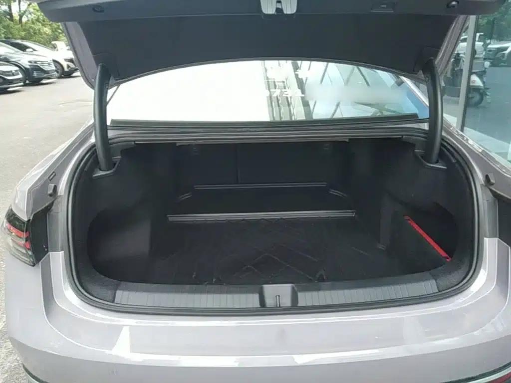 2025 Passat Pro 380TSI Starry Dragon Edition — миниатюра 19