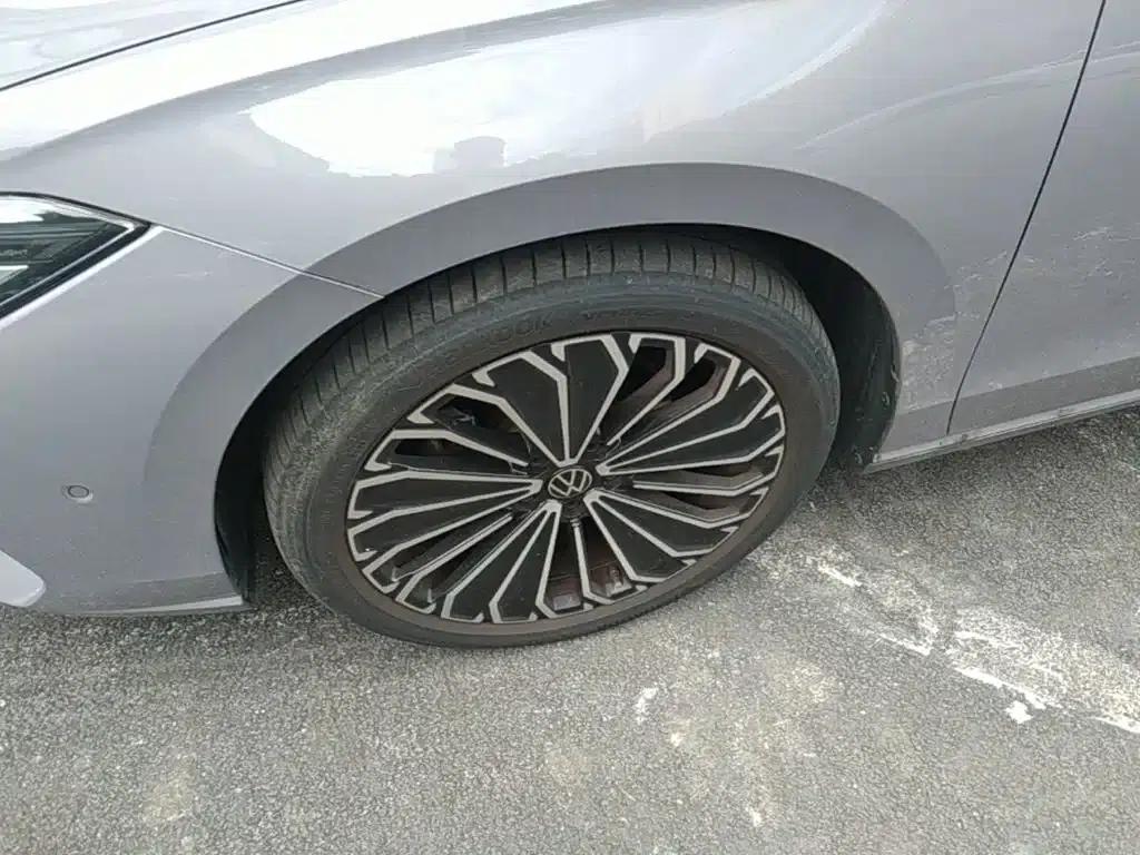 2025 Passat Pro 380TSI Starry Dragon Edition — миниатюра 23