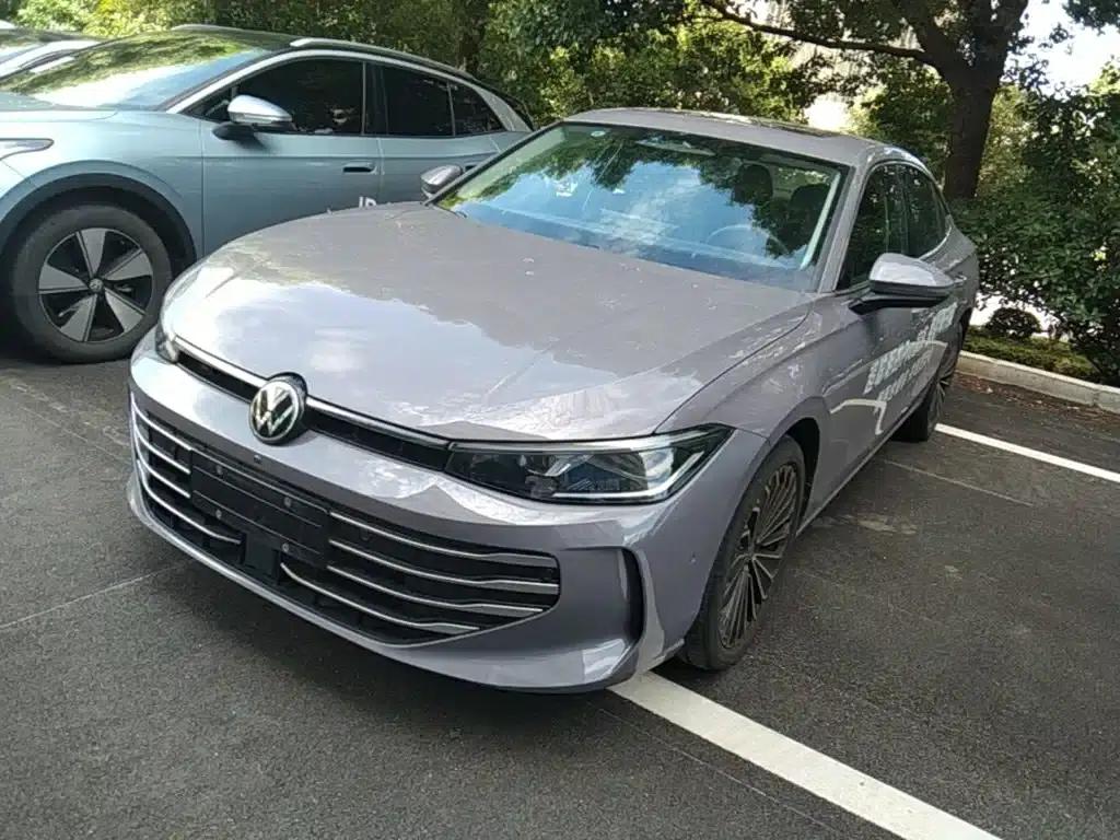 2025 Passat Pro 380TSI Dragon Edition — миниатюра 1
