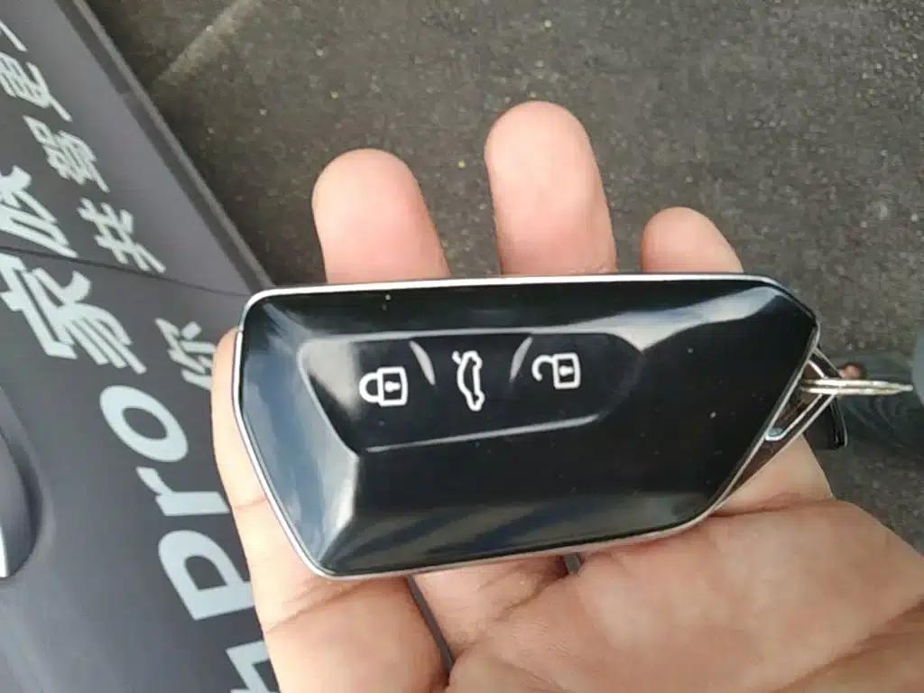 2025 Passat Pro 380TSI Dragon Edition — миниатюра 9