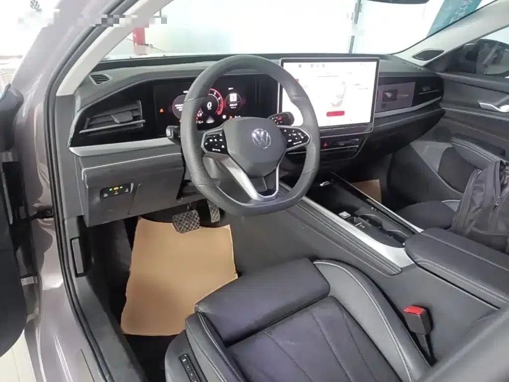 2025 Passat Pro 380TSI Dragon Edition — миниатюра 17