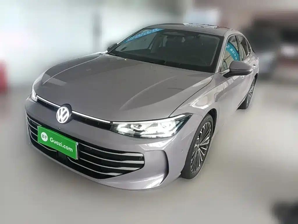 2025 Passat Pro 380TSI Dragon Edition — миниатюра 3