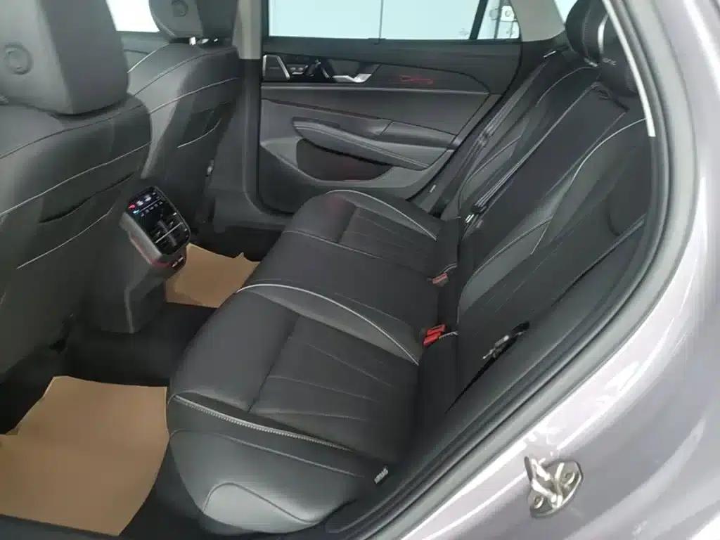 2025 Passat Pro 380TSI Dragon Edition — миниатюра 24