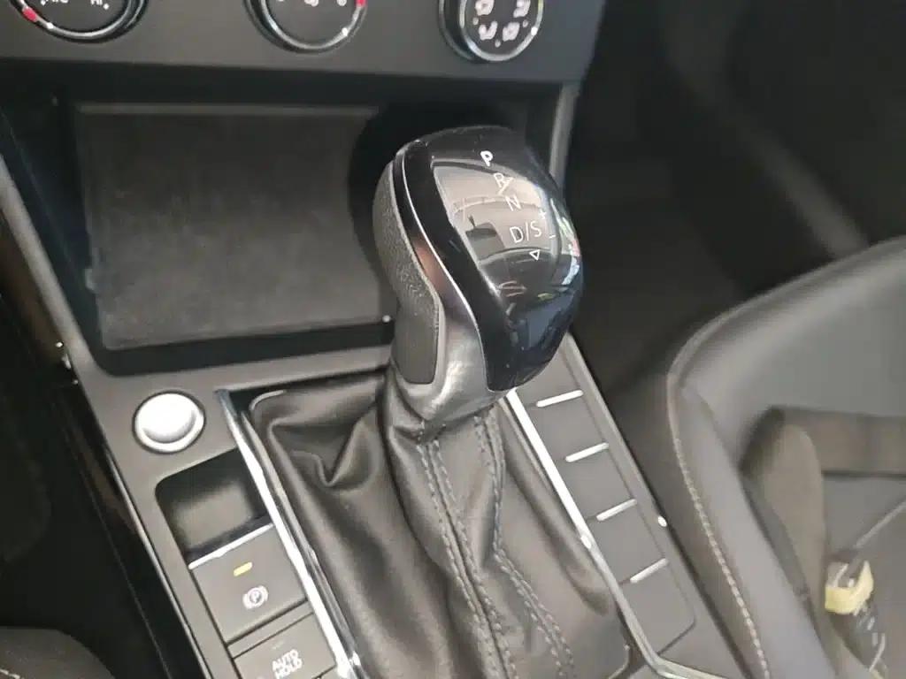 2025 Passat Outstanding Edition 280TSI Business Version — миниатюра 21