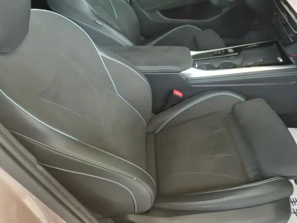 2025 Passat Pro 380TSI Starry Dragon Edition — миниатюра 25