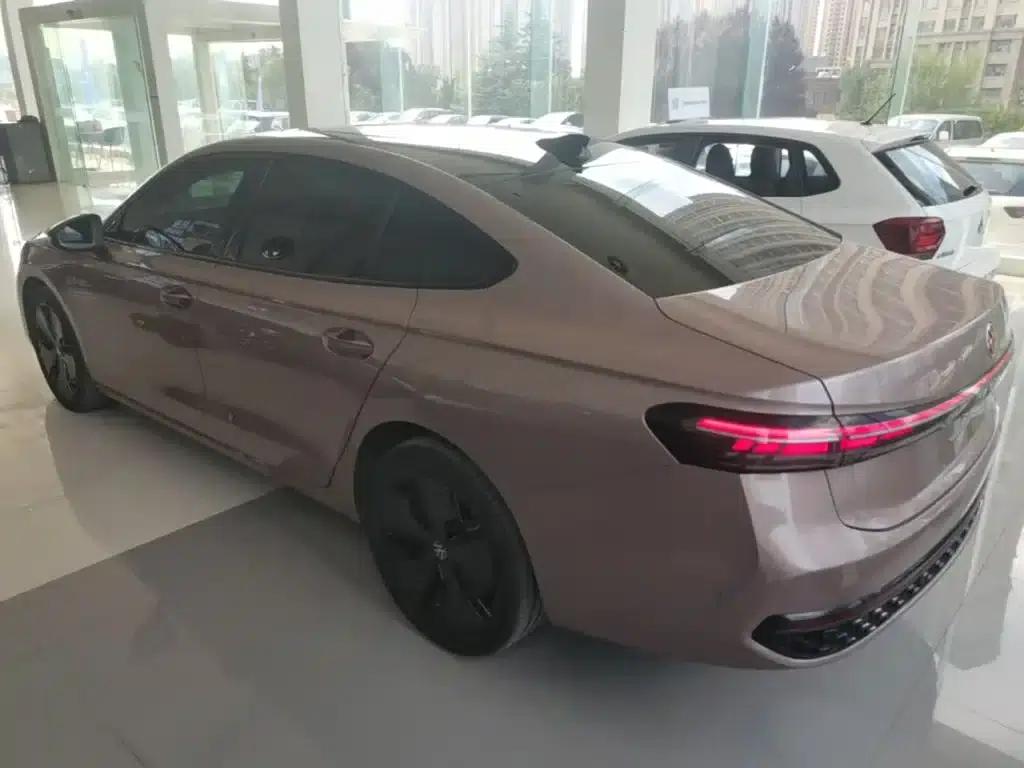 2025 Passat Pro 380TSI Starry Dragon Edition — миниатюра 5
