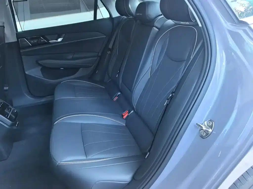 2025 Passat Pro 380TSI Dragon Edition — миниатюра 17