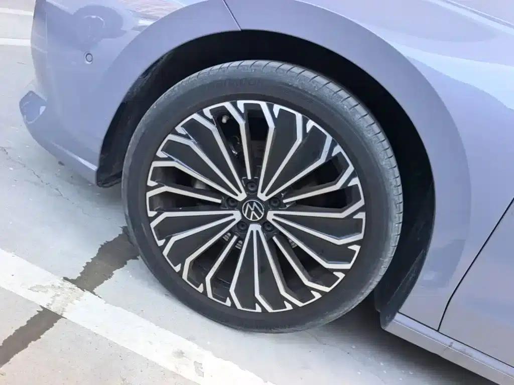2025 Passat Pro 380TSI Dragon Edition — миниатюра 23