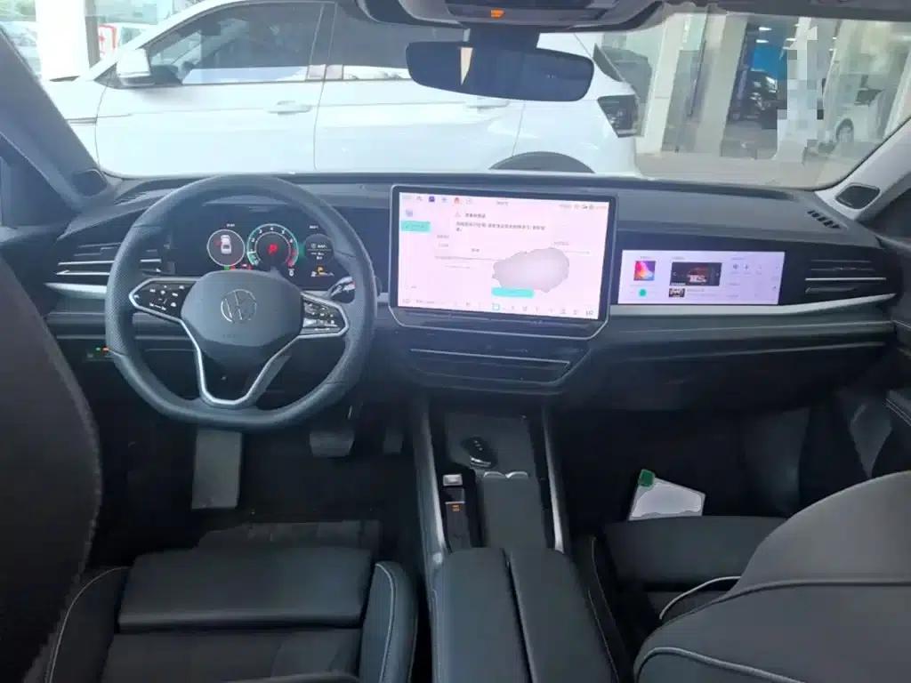 2025 Passat Pro 380TSI Dragon Edition — миниатюра 10