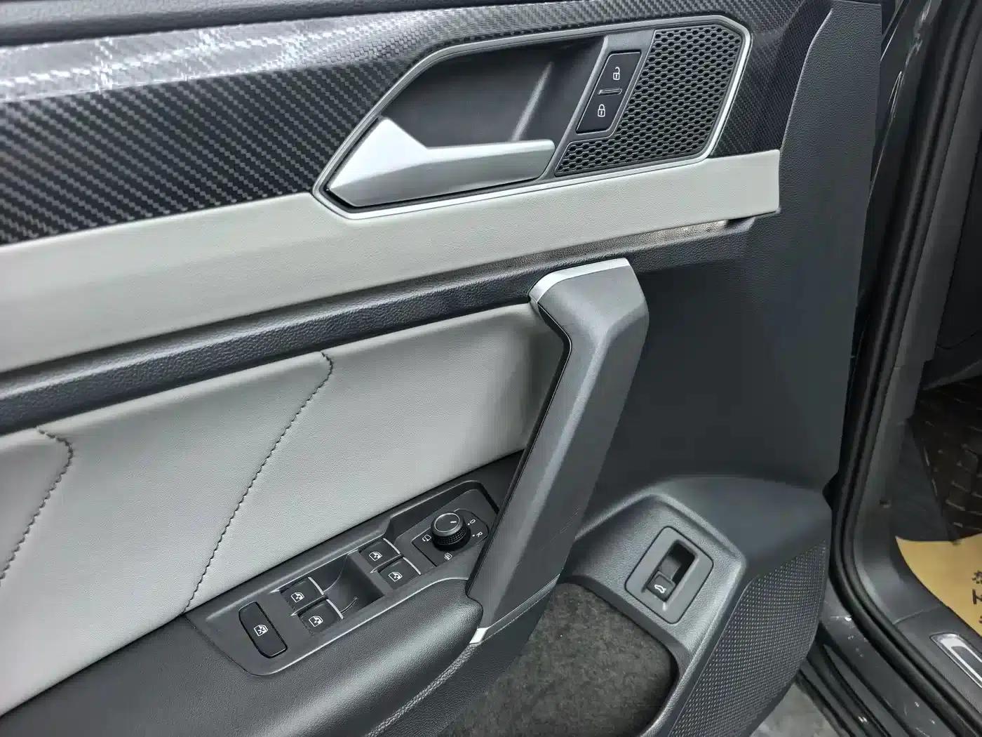 Tayron 2023 280TSI 2WD Luxury Plus Advanced Edition — миниатюра 16