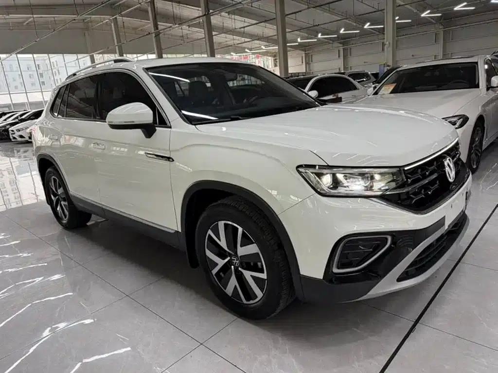Tayron 2023 330TSI 2WD Luxury Plus Advanced Edition — миниатюра 3