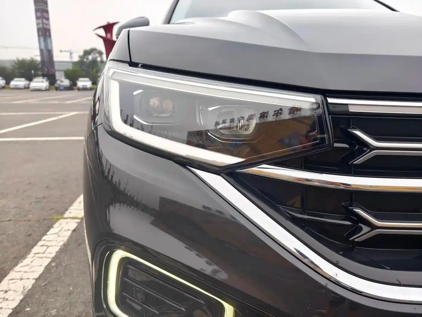 Tayron 2023 280TSI 2WD Luxury Plus Advanced Edition — миниатюра 7